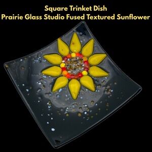 Prairie Glass Studio Fused Glass Textured Sunflower SquareTrinket Dish